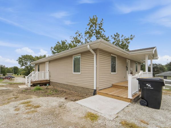 1010 Grove Street, Adel, IA 50003