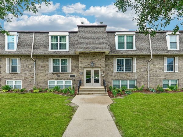1110 E 6th Street, Unit 11, Des Moines, IA 50316