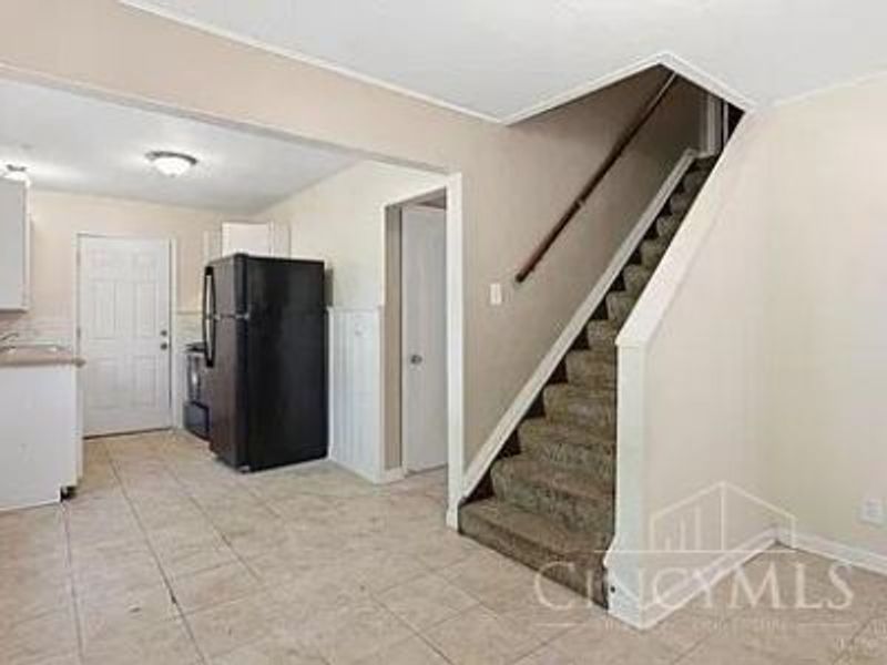 6814 Warder Drive, Springfield Township, OH 45224 Photo 2