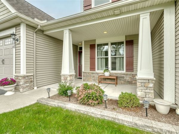 280 Carriage Path Court, Webster, NY 14580