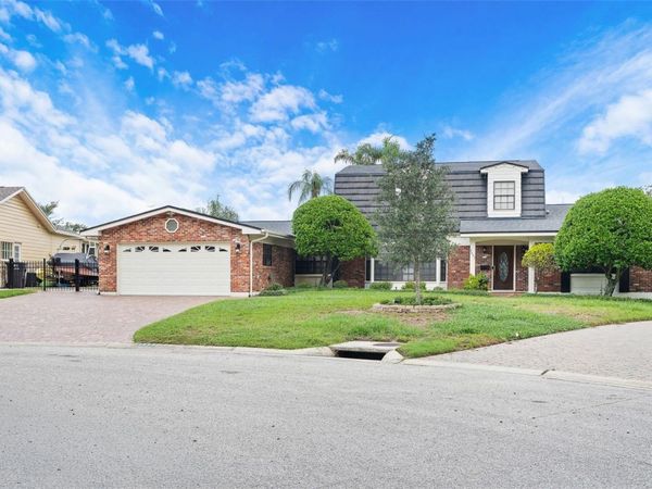2823 SAMARA DRIVE , TAMPA, FL 33618