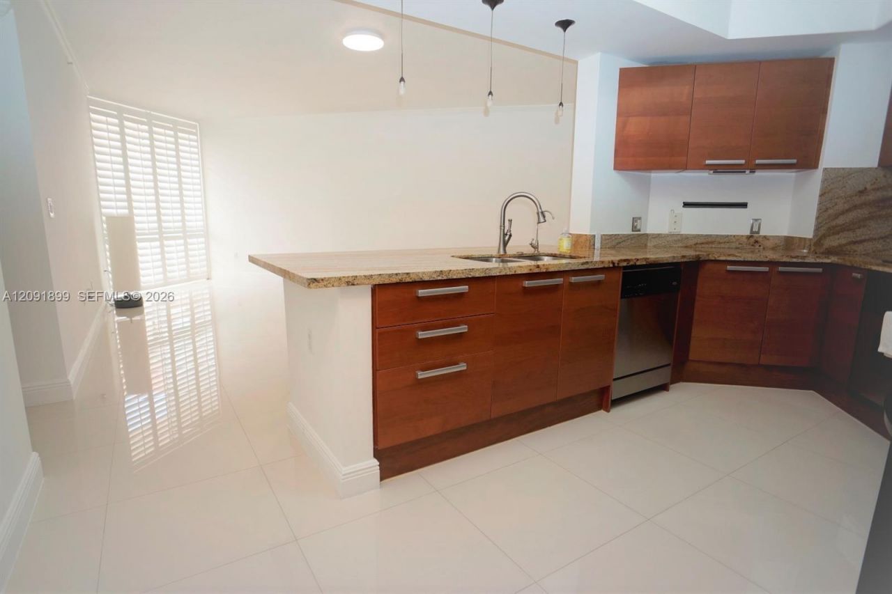 2030 S Douglas Rd , Unit 712, Coral Gables, FL 33134 Photo