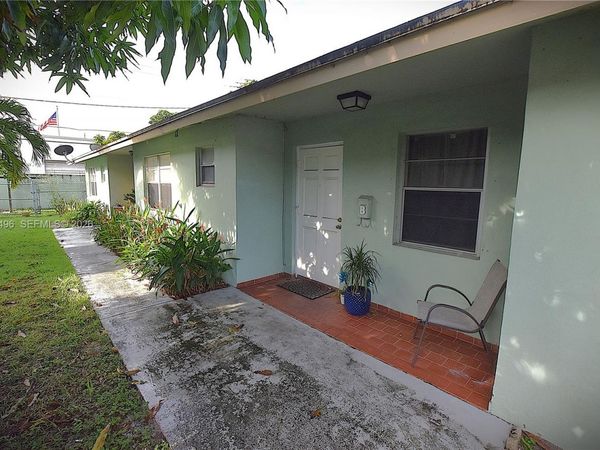 418 Conniston Rd, West Palm Beach, FL 33405