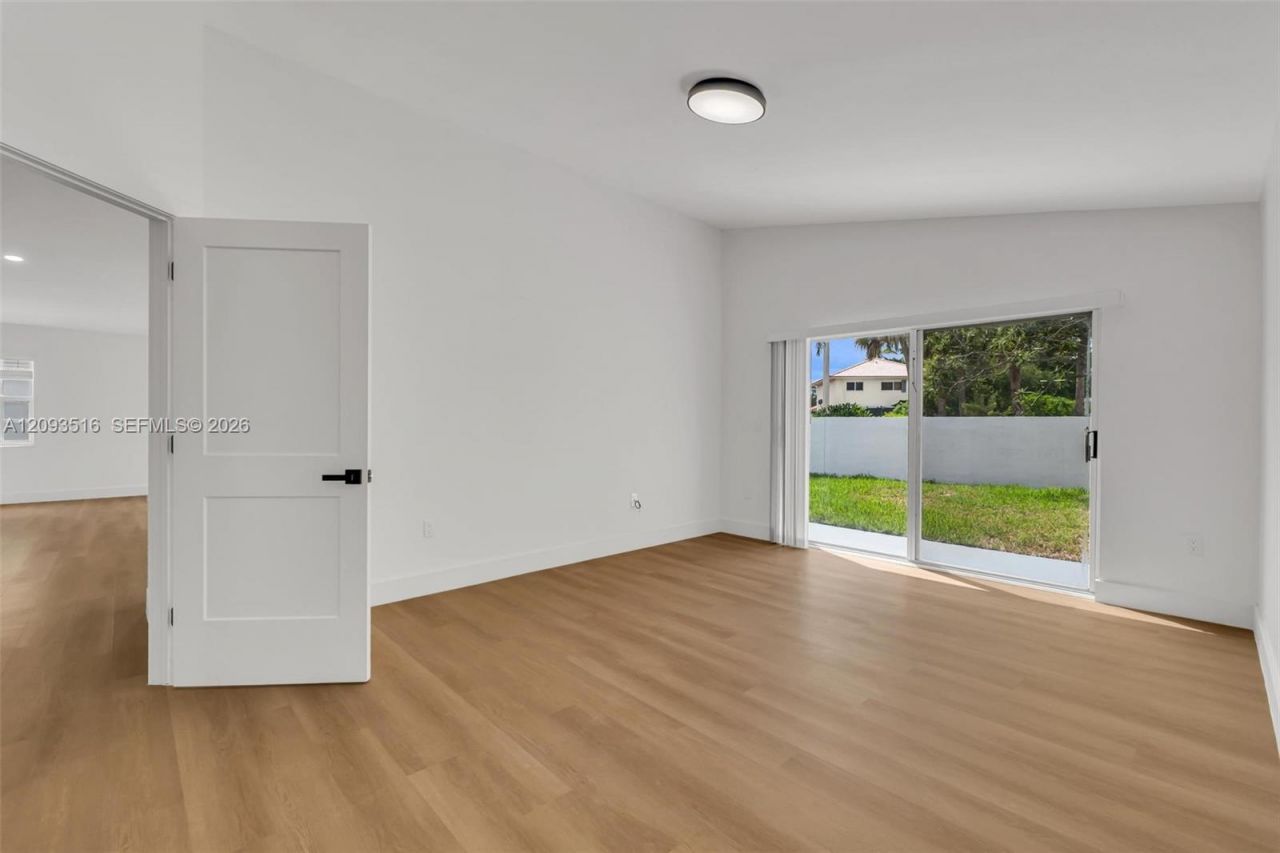 16 Gables Blvd , Weston, FL 33326 Photo