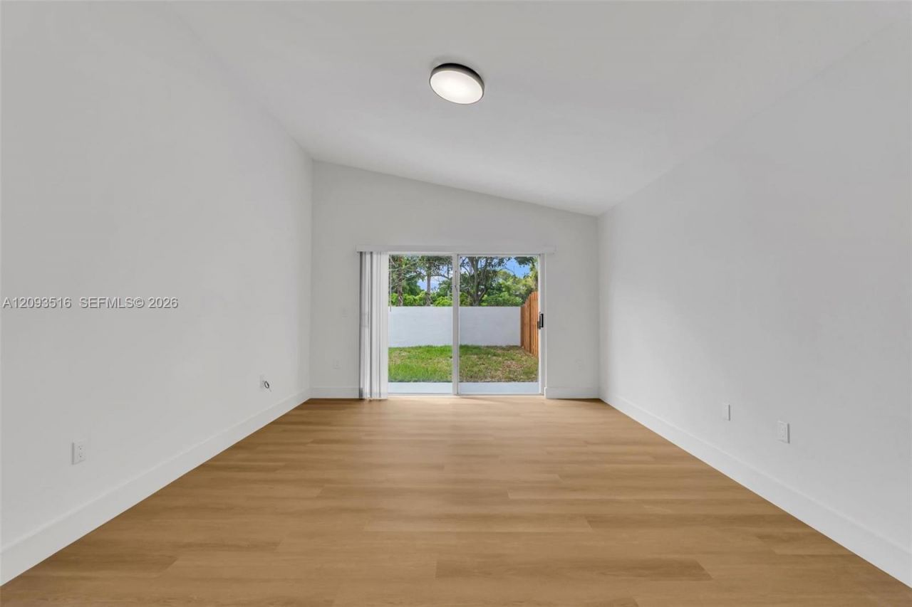16 Gables Blvd , Weston, FL 33326 Photo