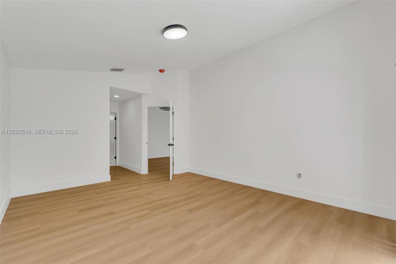 16 Gables Blvd , Weston, FL 33326 Photo