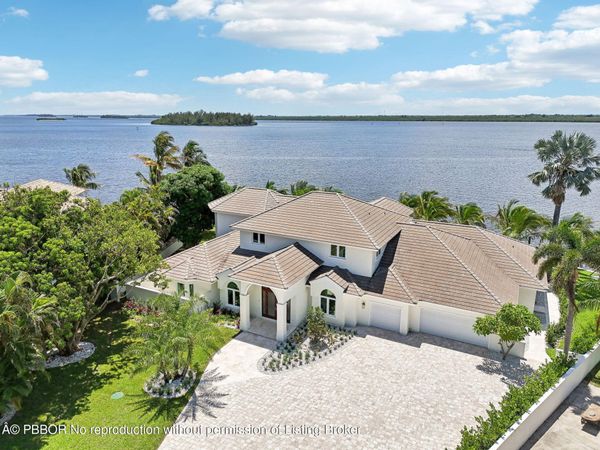 526 Point Lane, Vero Beach, FL 32963