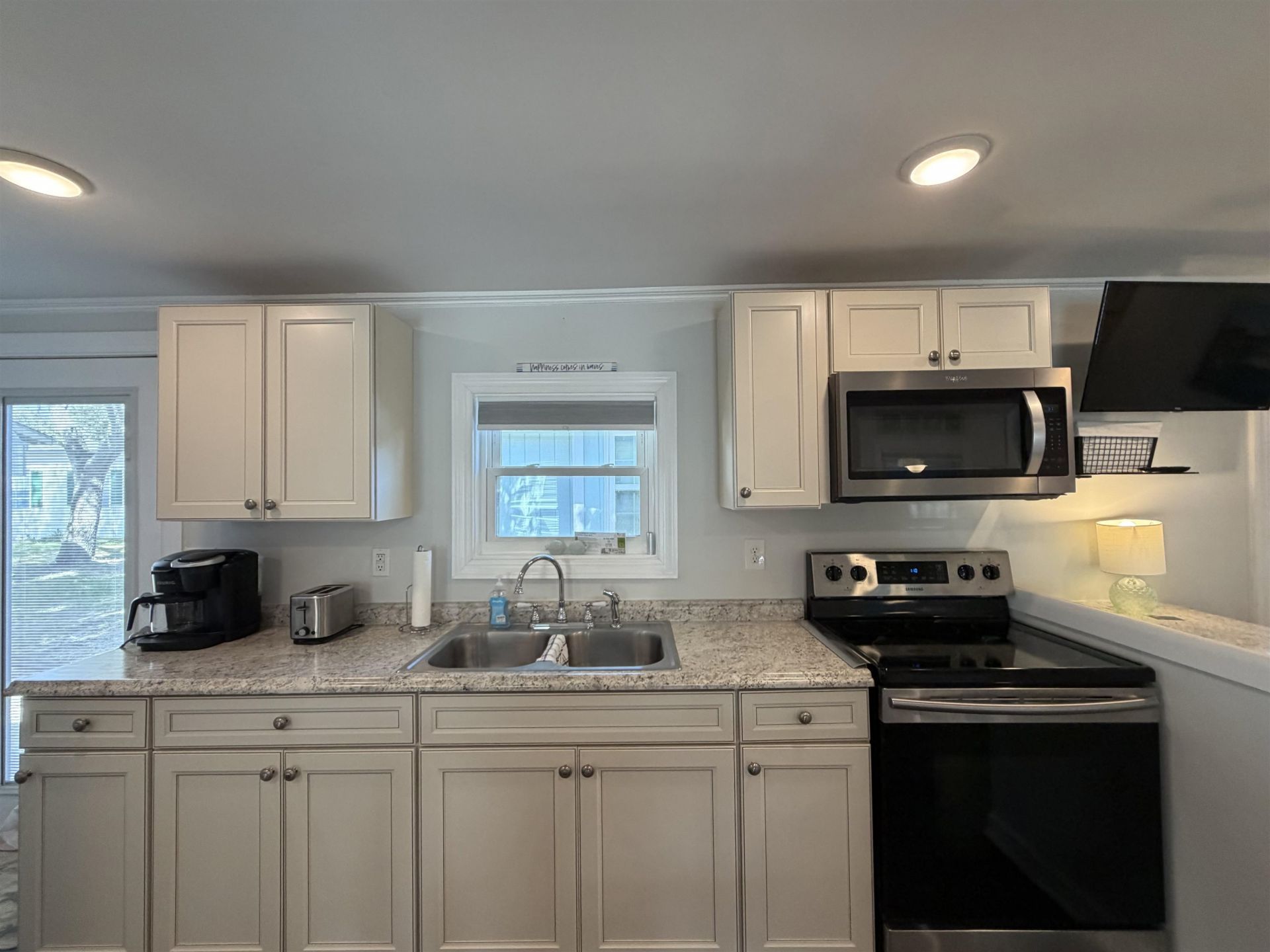 2027 Kingfisher Dr.  Photo 14