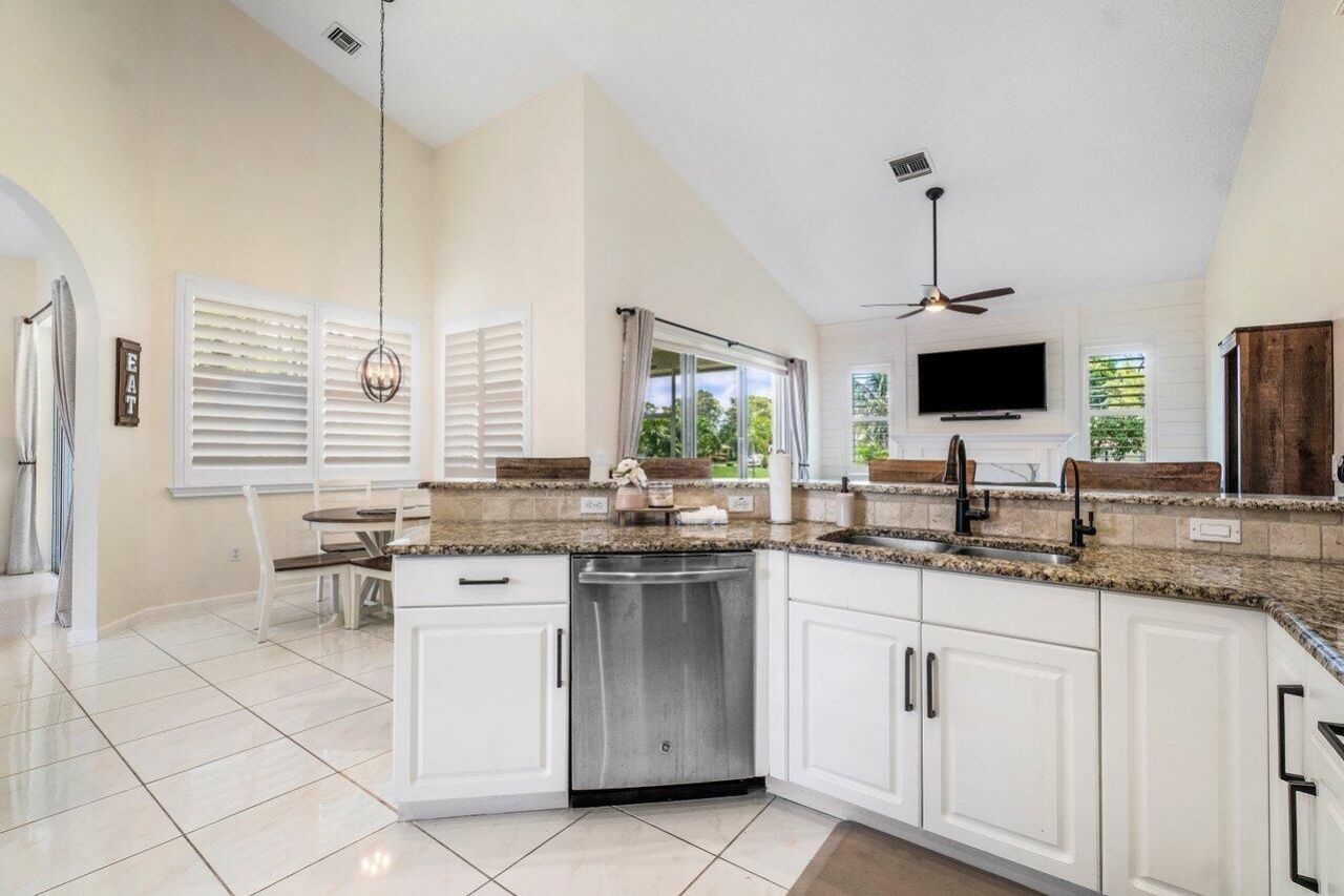 13514 Northumberland Circle, Wellington, FL 33414 Photo