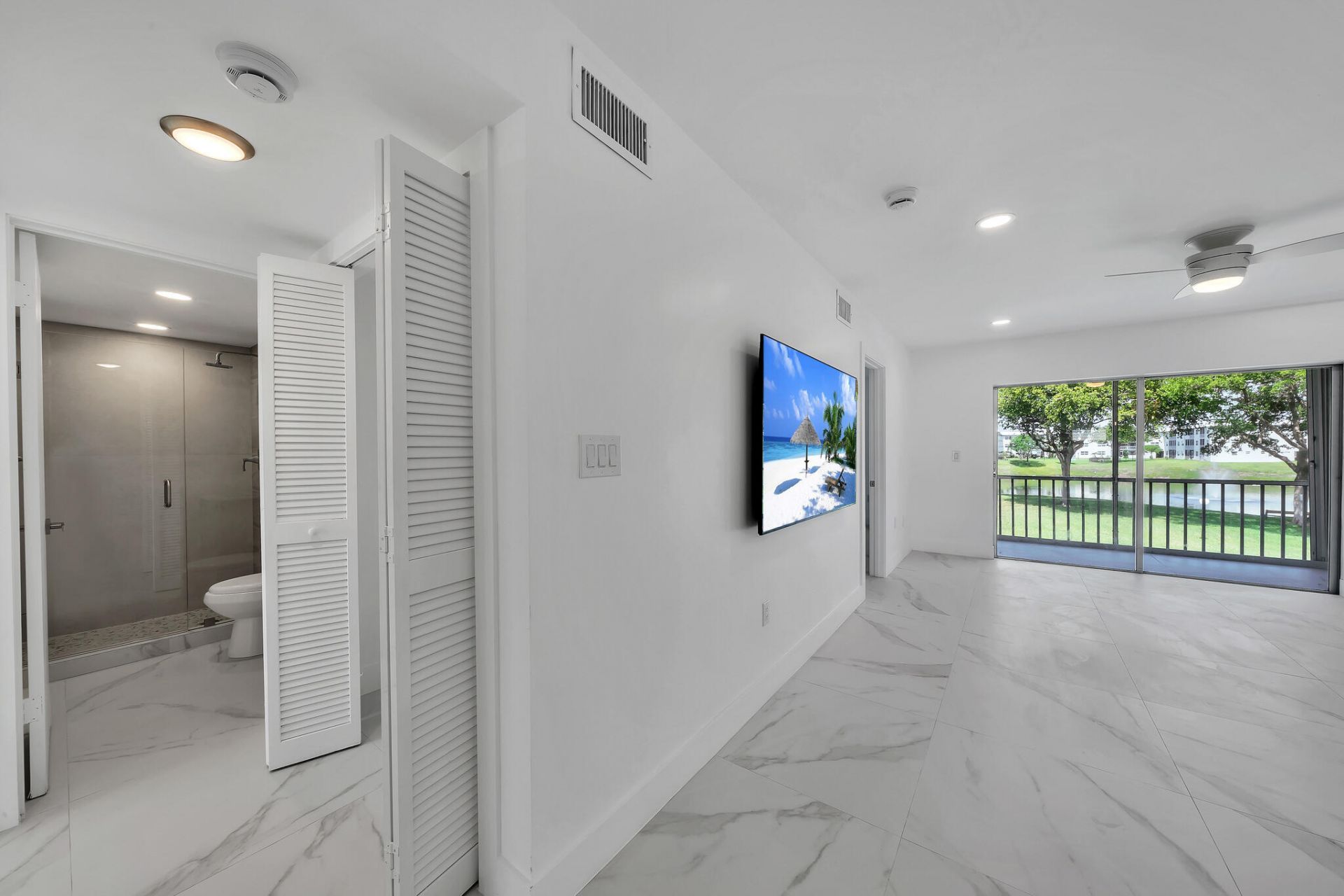 9818 Marina Boulevard, Unit 1225, Boca Raton, FL 33428 Photo