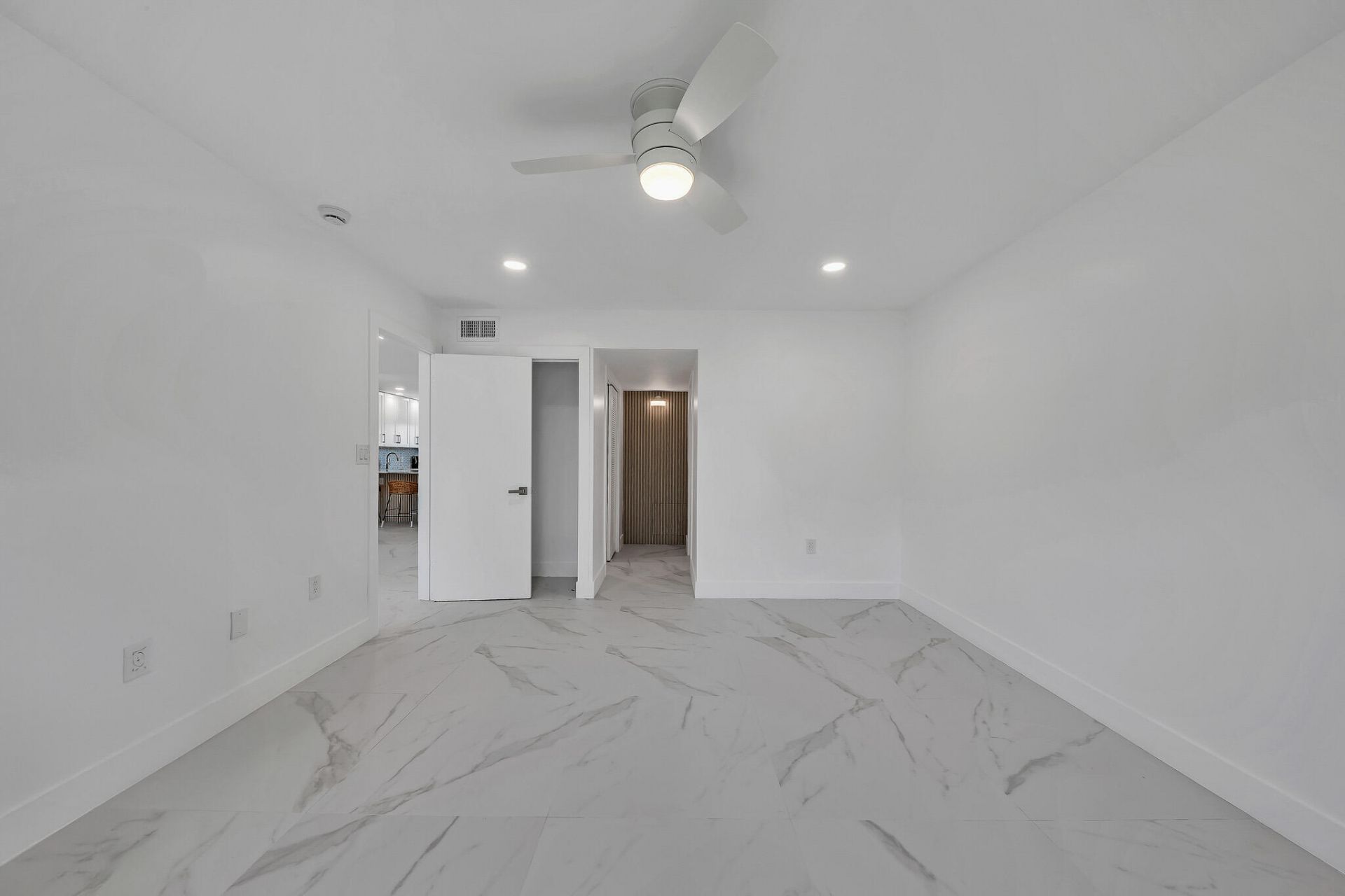 9818 Marina Boulevard, Unit 1225, Boca Raton, FL 33428 Photo