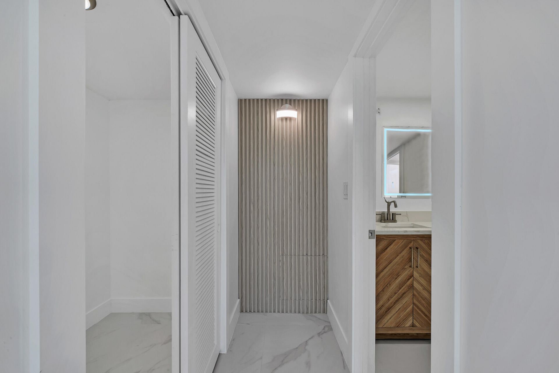 9818 Marina Boulevard, Unit 1225, Boca Raton, FL 33428 Photo