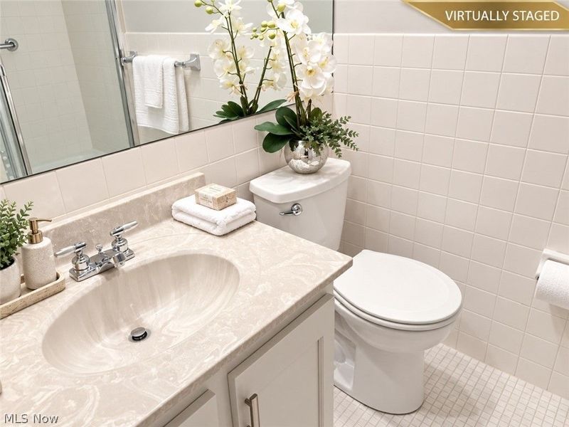 2112 Acacia Park Drive, Unit 205, Lyndhurst, OH 44124 Photo 15