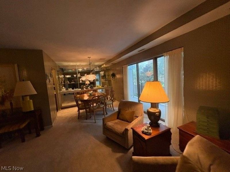 2112 Acacia Park Drive, Unit 205, Lyndhurst, OH 44124 Photo 6