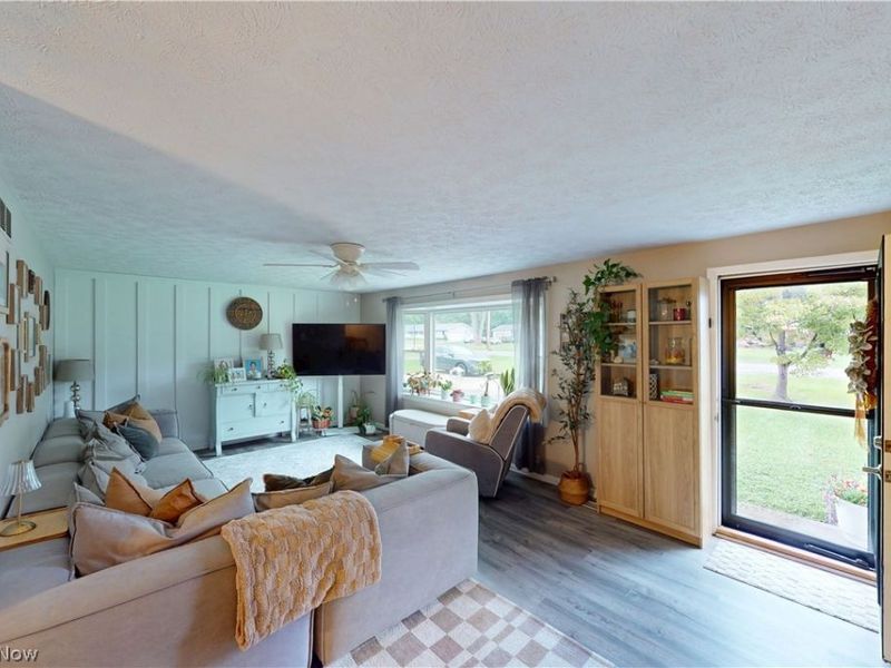 3350 Sandy Lake Road, Ravenna, OH 44266 Photo 4