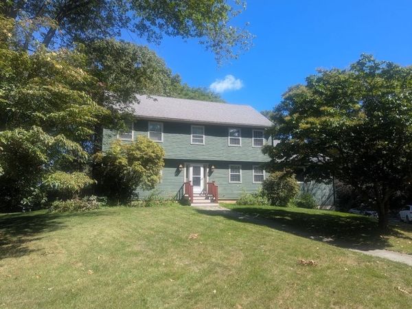 25 Oakhurst Avenue, Unit 2, Ipswich, MA 01938