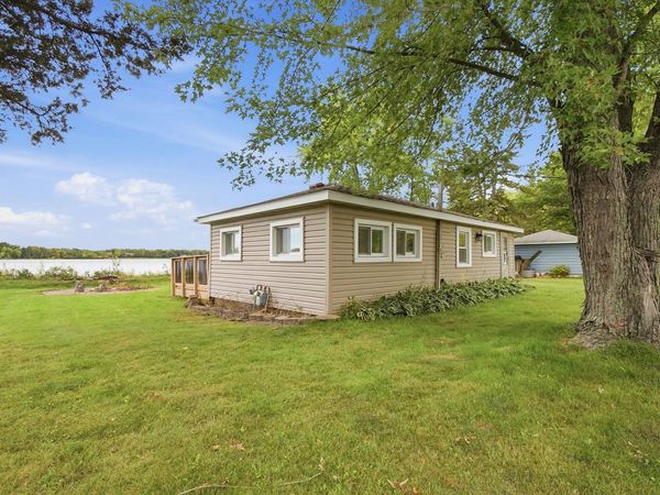 31468 London Drive NE, Cambridge, MN 55008