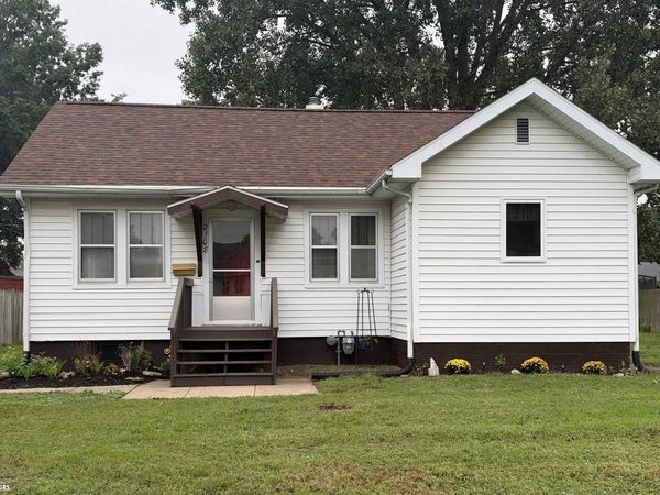 2108 S 16Th Street, Burlington, IA 52601