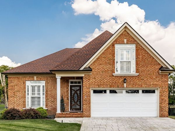 1119 Fairvue Village Ln , Gallatin, TN 37066
