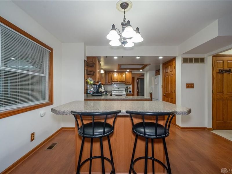 1874 Willowgreen Drive, Beavercreek, OH 45432 Photo 3