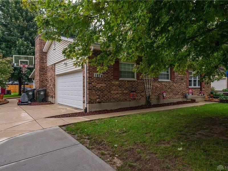 1874 Willowgreen Drive, Beavercreek, OH 45432 Photo 49