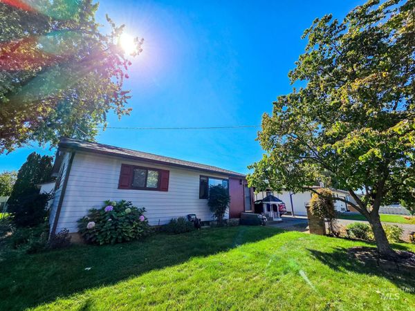624 Airway Ave, Lewiston, ID 83501