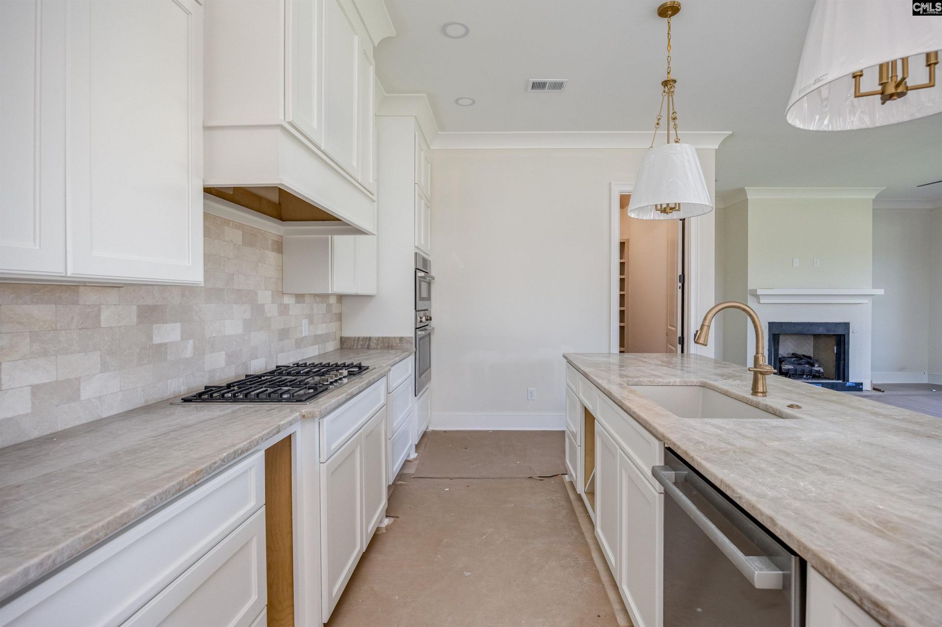 319 Golden Glow Lane  Photo 6
