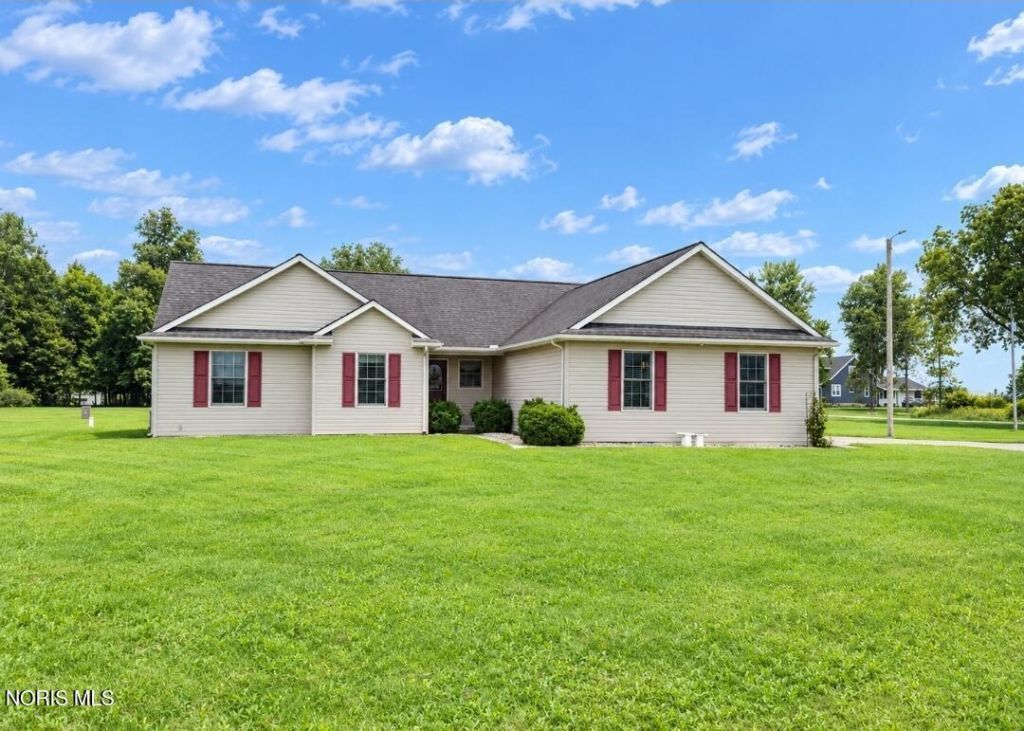 9460 Hofferbert Road, Columbus Grove, OH 45830 Main Photo