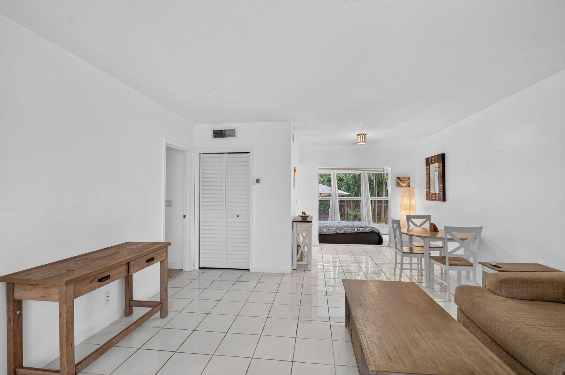 658 NE 6th Court E, Unit E, Boynton Beach, FL 33435 Photo
