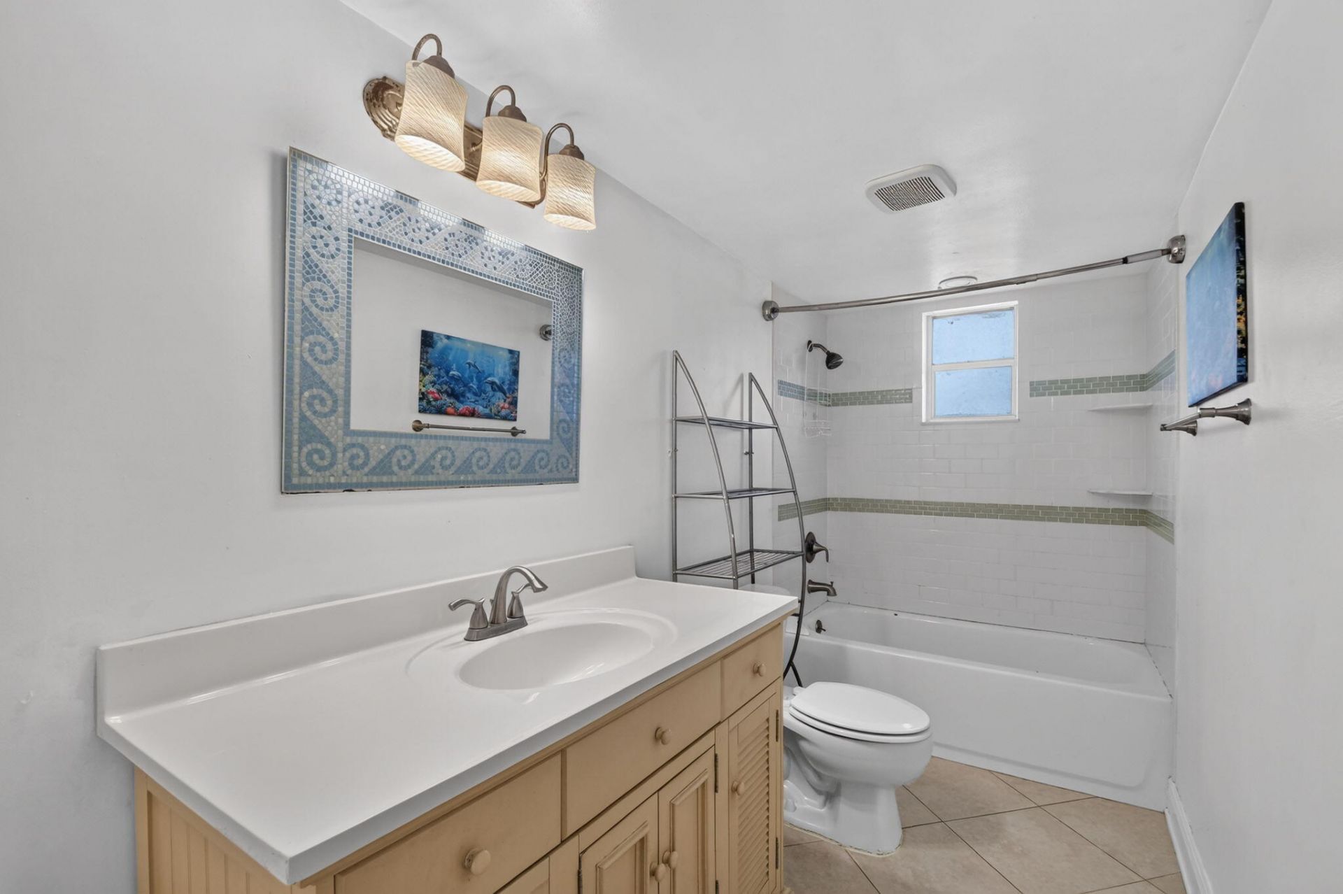 658 NE 6th Court E, Unit E, Boynton Beach, FL 33435 Photo