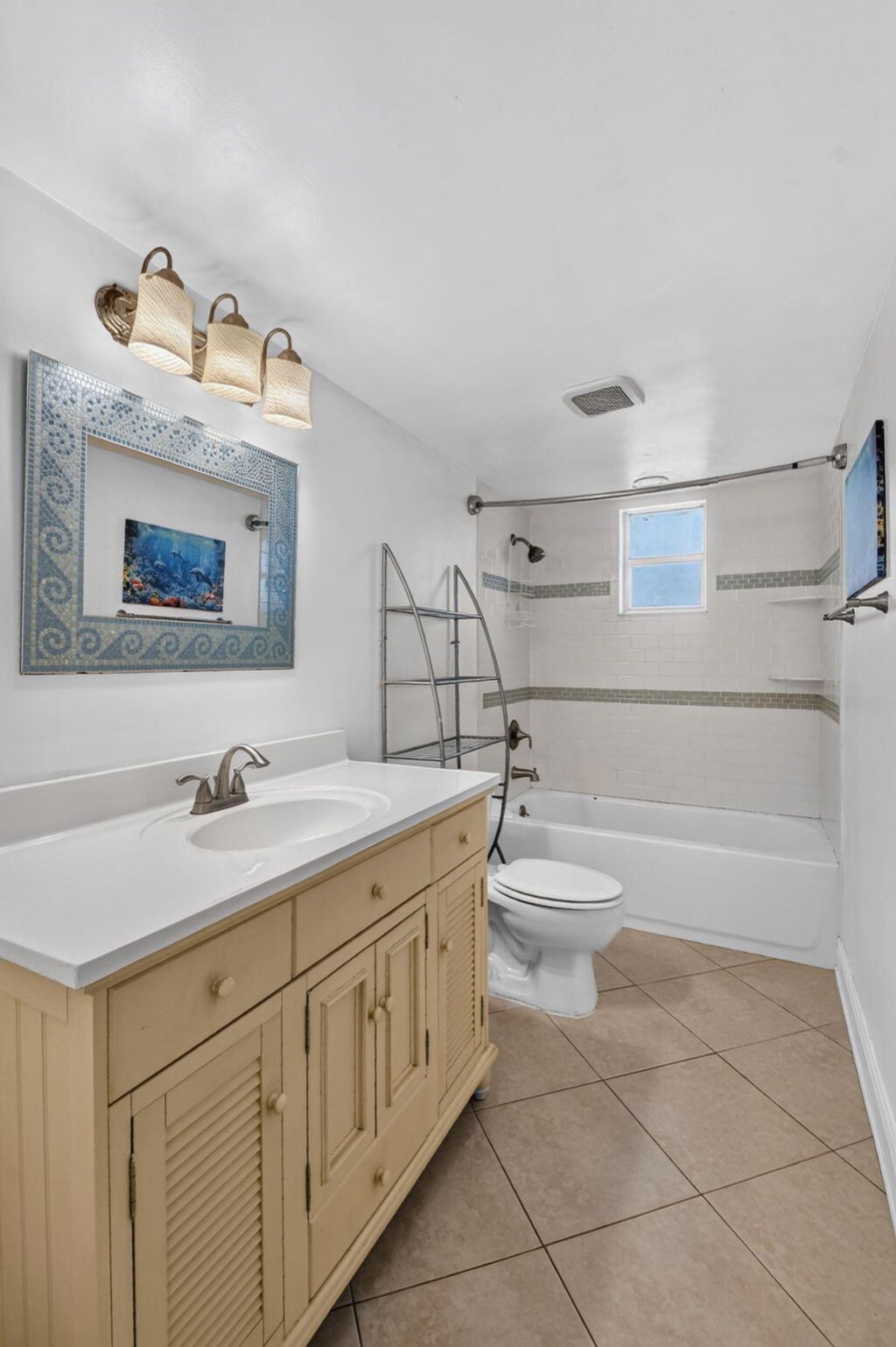 658 NE 6th Court E, Unit E, Boynton Beach, FL 33435 Photo