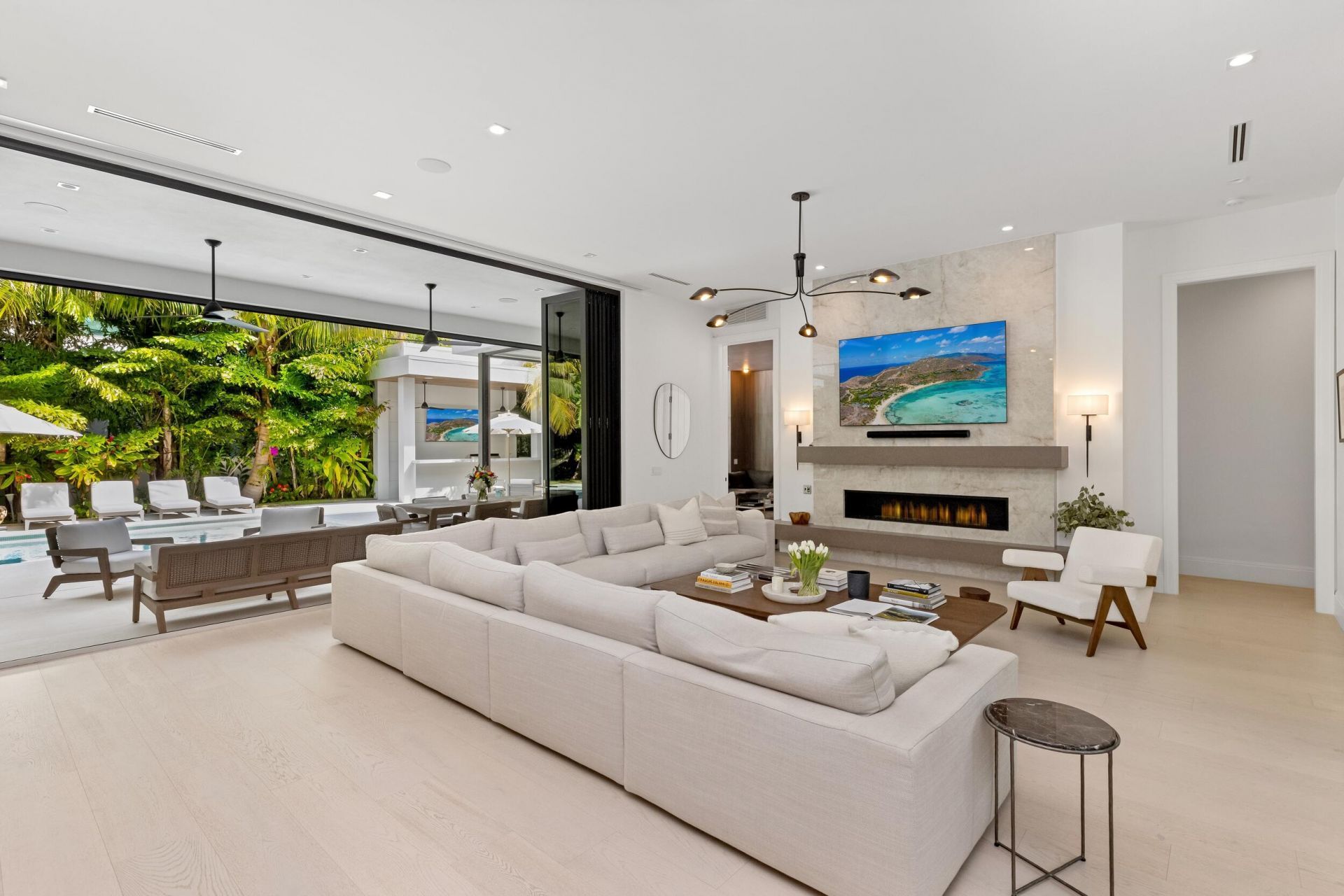 735 W Fern Drive, Boca Raton, FL 33432 Photo