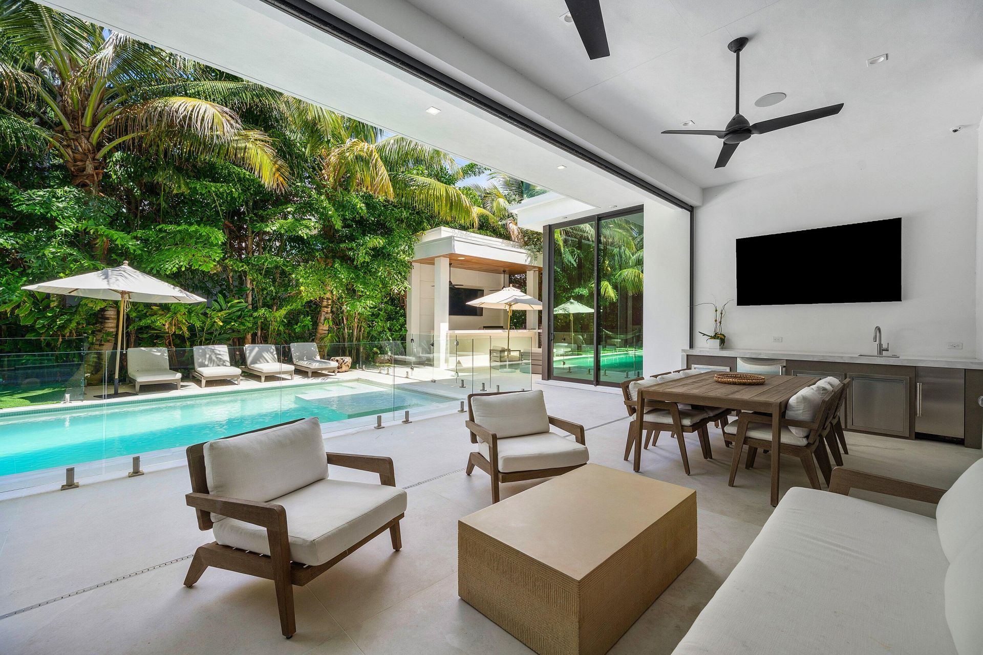 735 W Fern Drive, Boca Raton, FL 33432 Photo