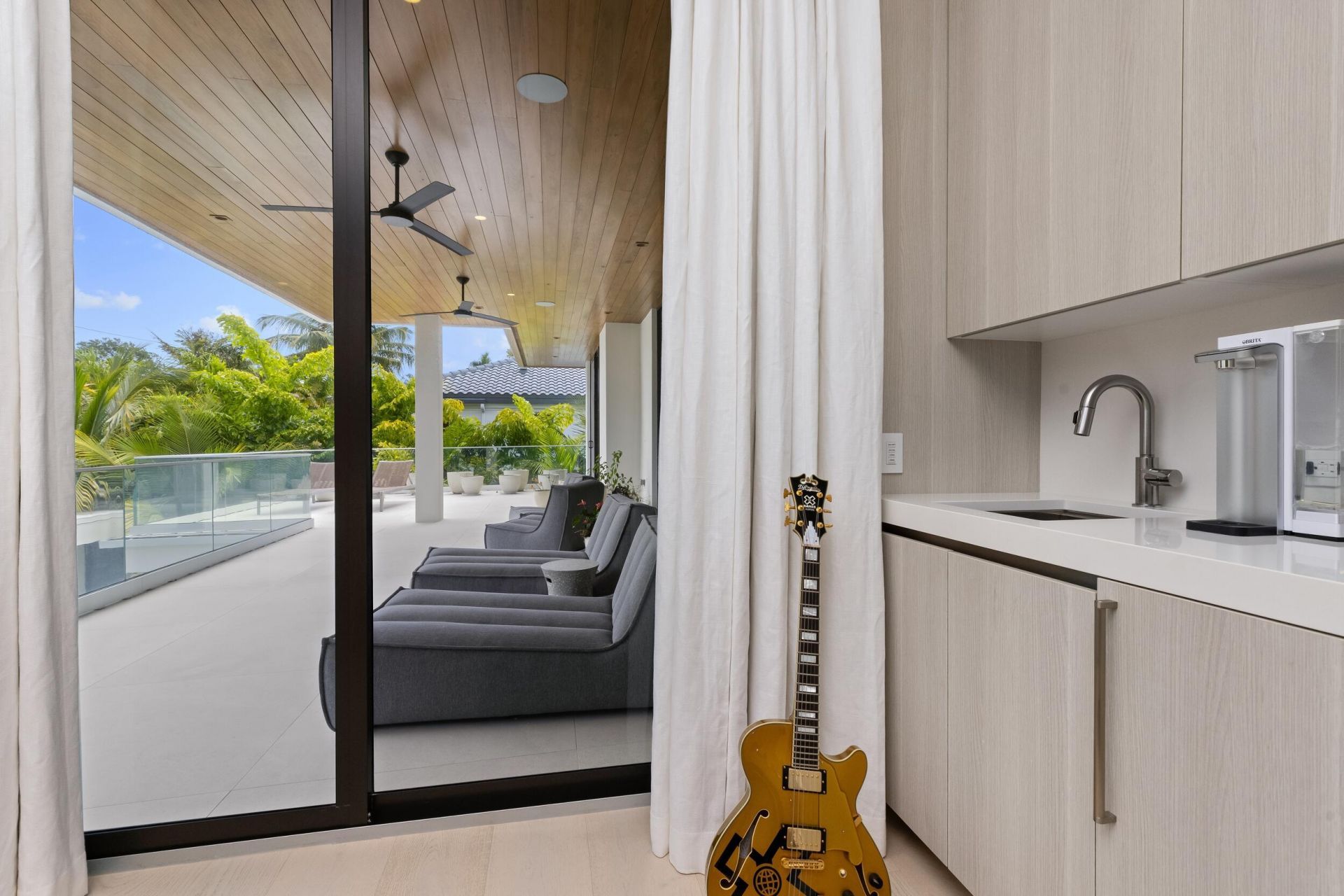 735 W Fern Drive, Boca Raton, FL 33432 Photo
