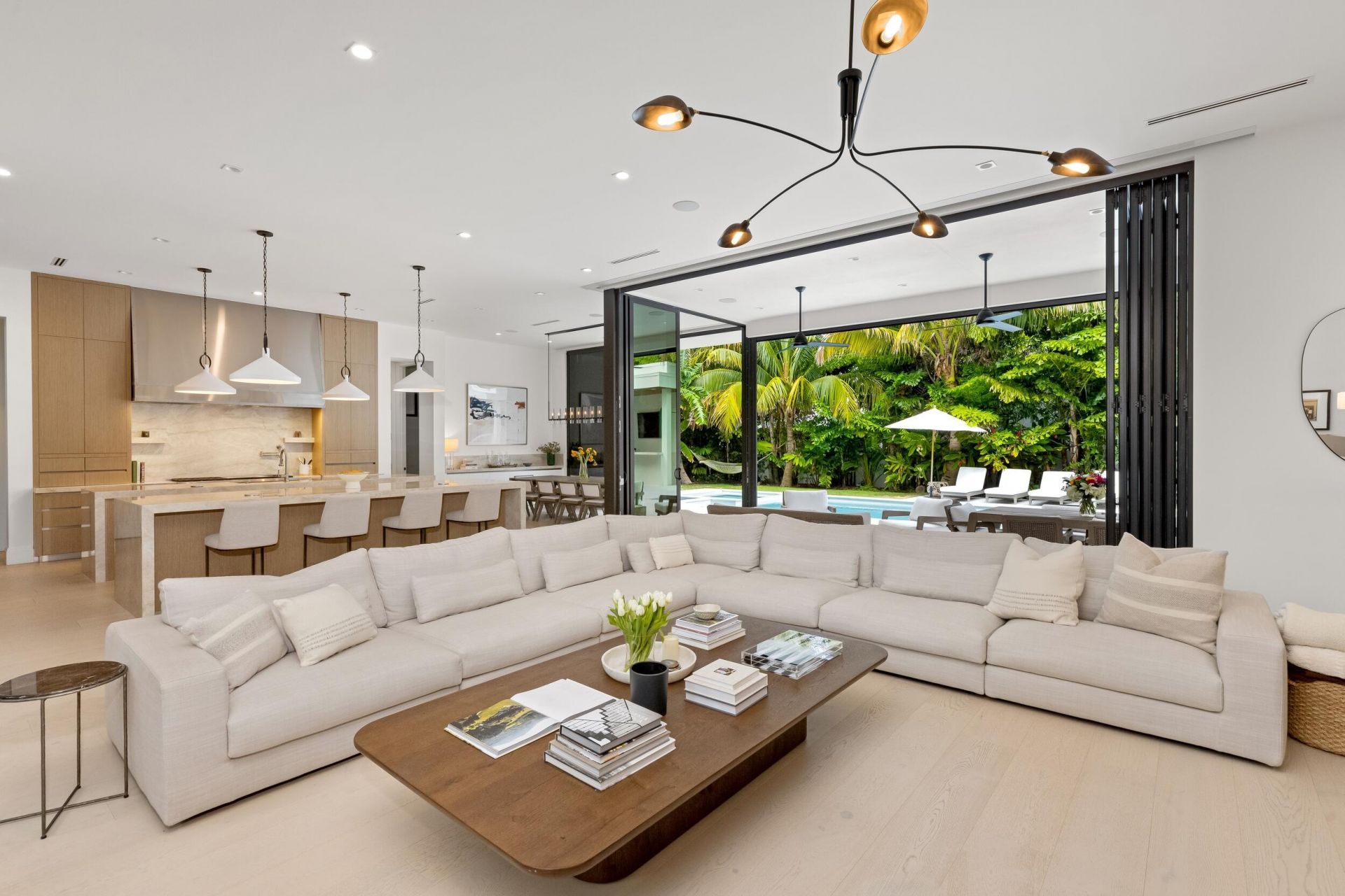 735 W Fern Drive, Boca Raton, FL 33432 Photo