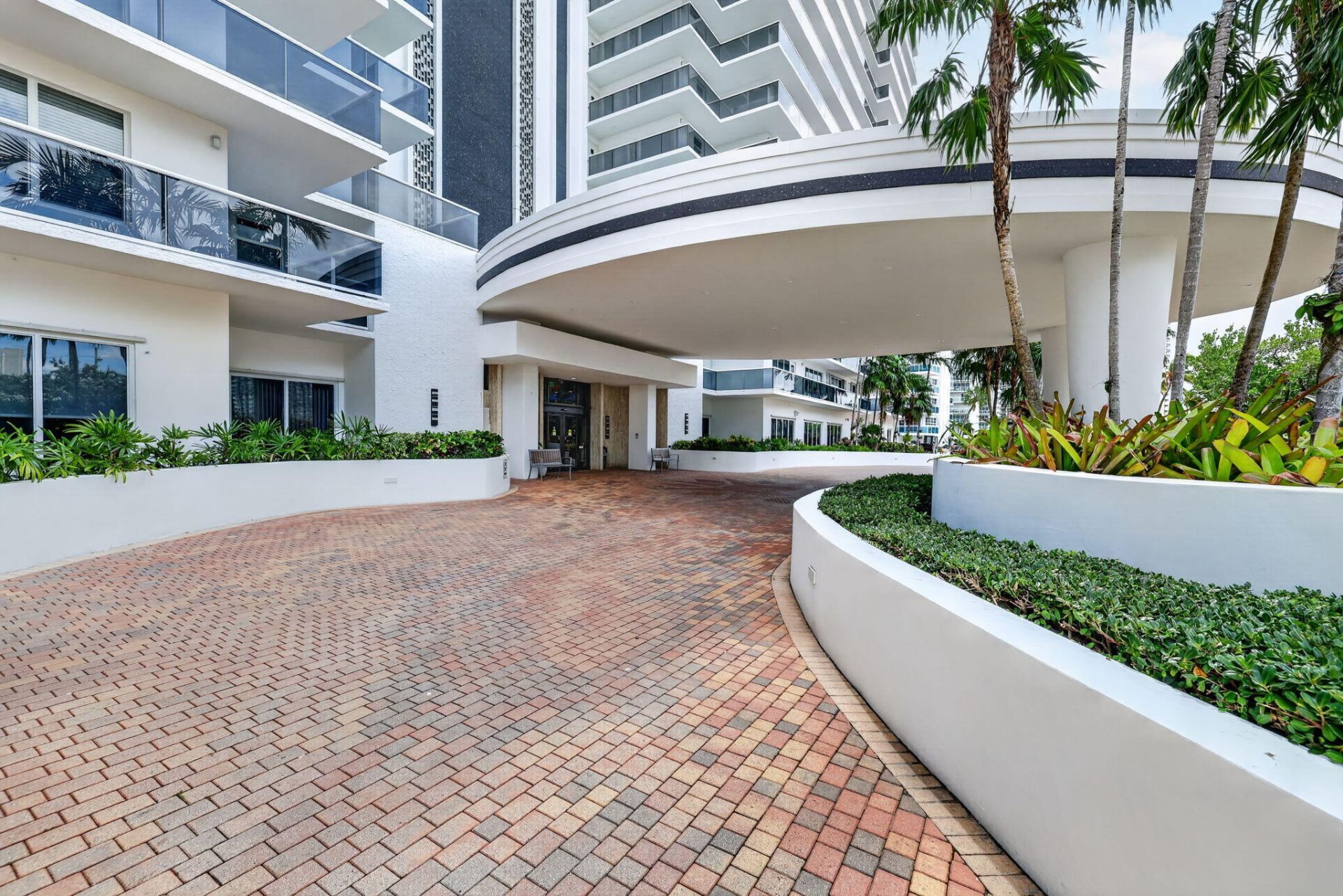 3500 Galt Ocean Drive, Unit 2703, Fort Lauderdale, FL 33308 Photo