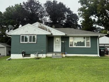 4419 Jaynes Street, Omaha, NE 68111