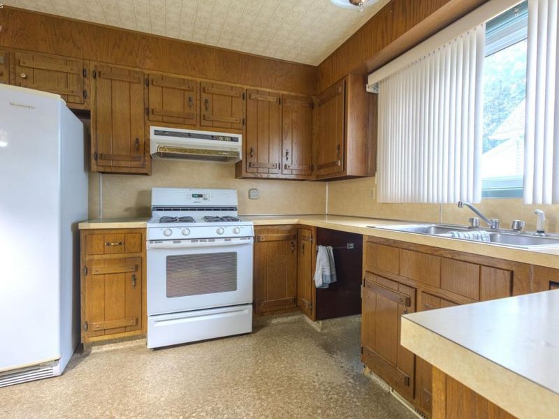 1311 Clinton Street, Sandusky, OH 44870 Photo 9