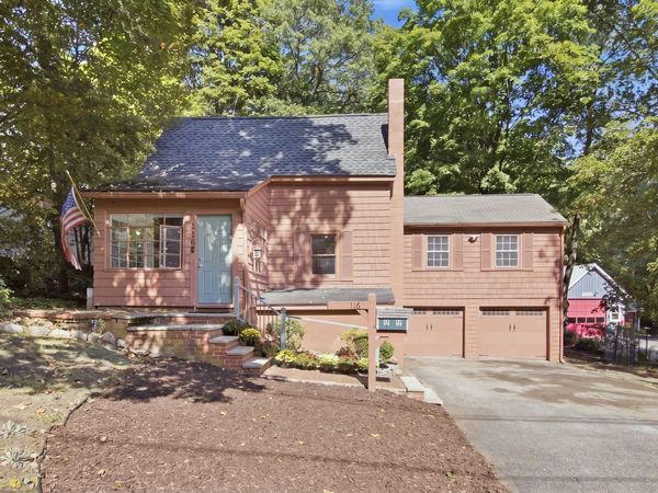 116 Green St, Woburn, MA 01801
