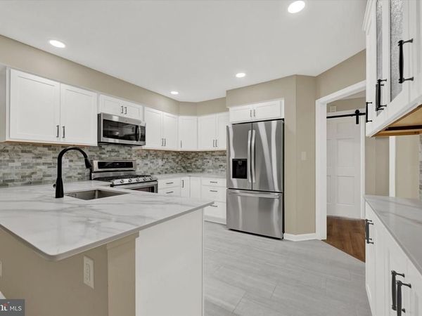 414 ROCKFLEET ROAD, Unit 102, LUTHERVILLE TIMONIUM, MD 21093