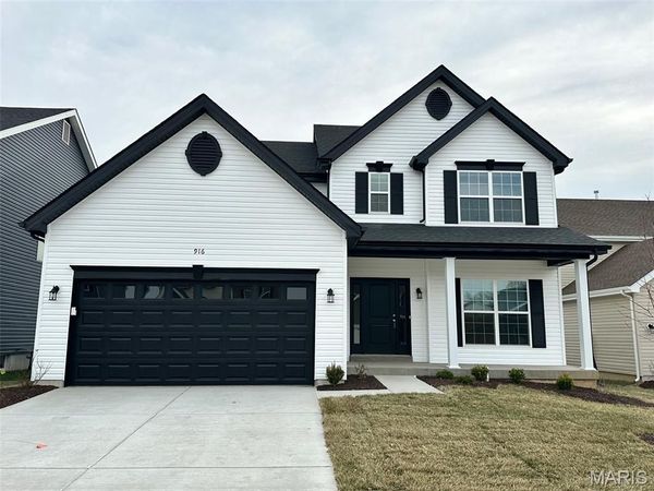 916 Little Fieldstone Court, Wentzville, MO 63385