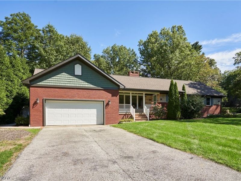 303 Somerset Road, Akron, OH 44313 Photo 1