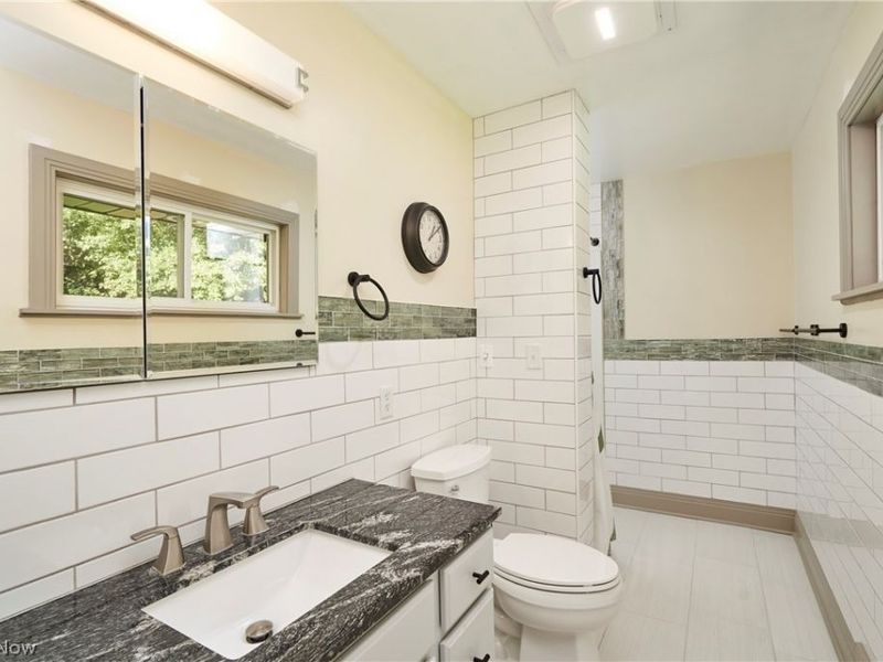 303 Somerset Road, Akron, OH 44313 Photo 10