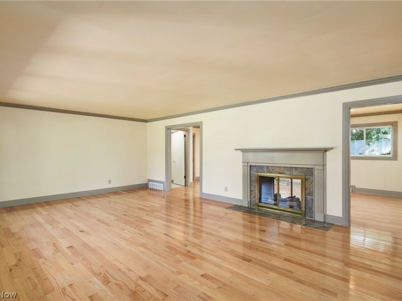 303 Somerset Road, Akron, OH 44313 Photo 2