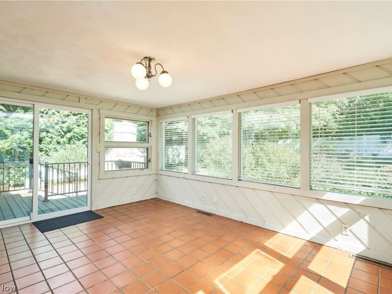 303 Somerset Road, Akron, OH 44313 Photo 5