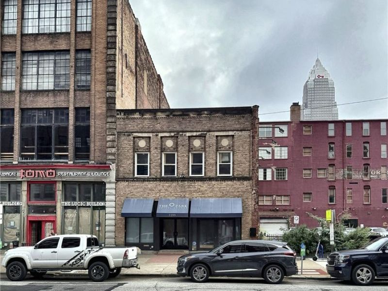 1299 W 9th Street, Cleveland, OH 44113 Photo 3
