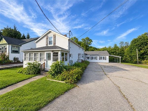 9723 Ravenna Road , Twinsburg, OH 44087