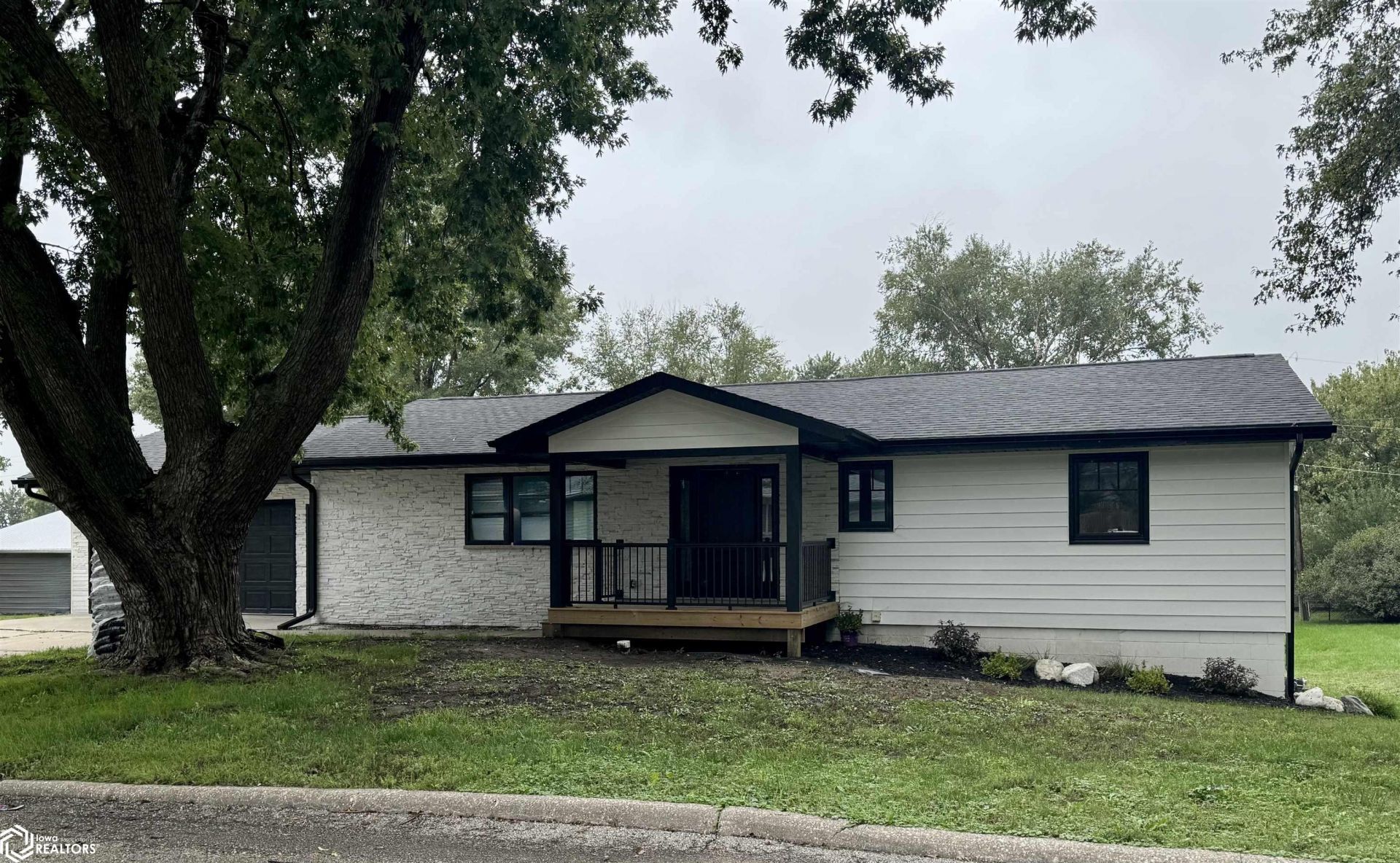1202 N Birch Street, Creston, IA 50801 Main Photo