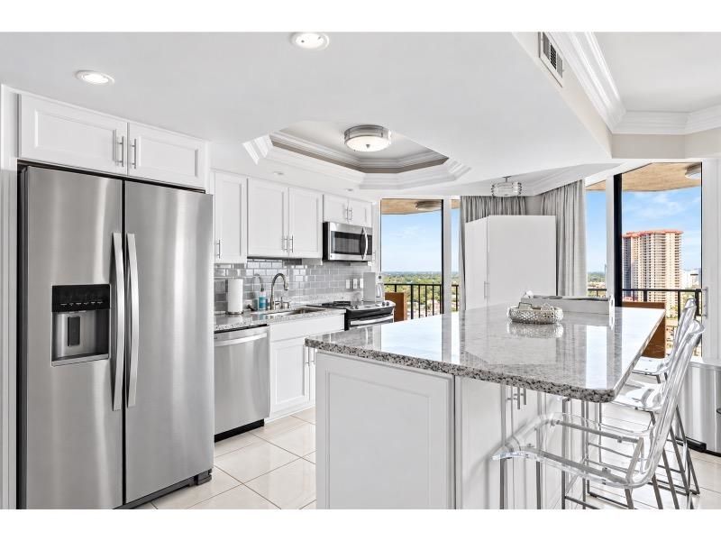 9650 Shore Dr. Photo 11
