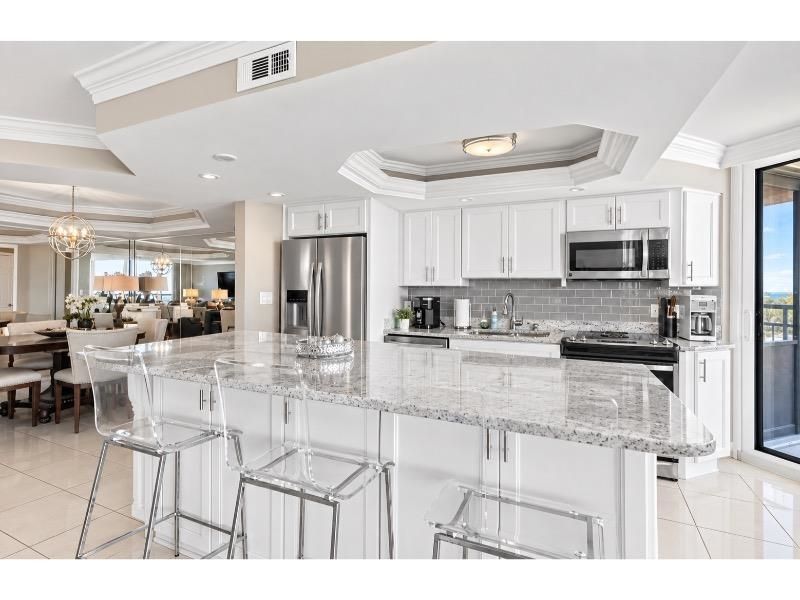 9650 Shore Dr. Photo 12